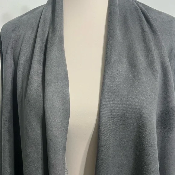 Jacket #253 - Picture 2 of 2